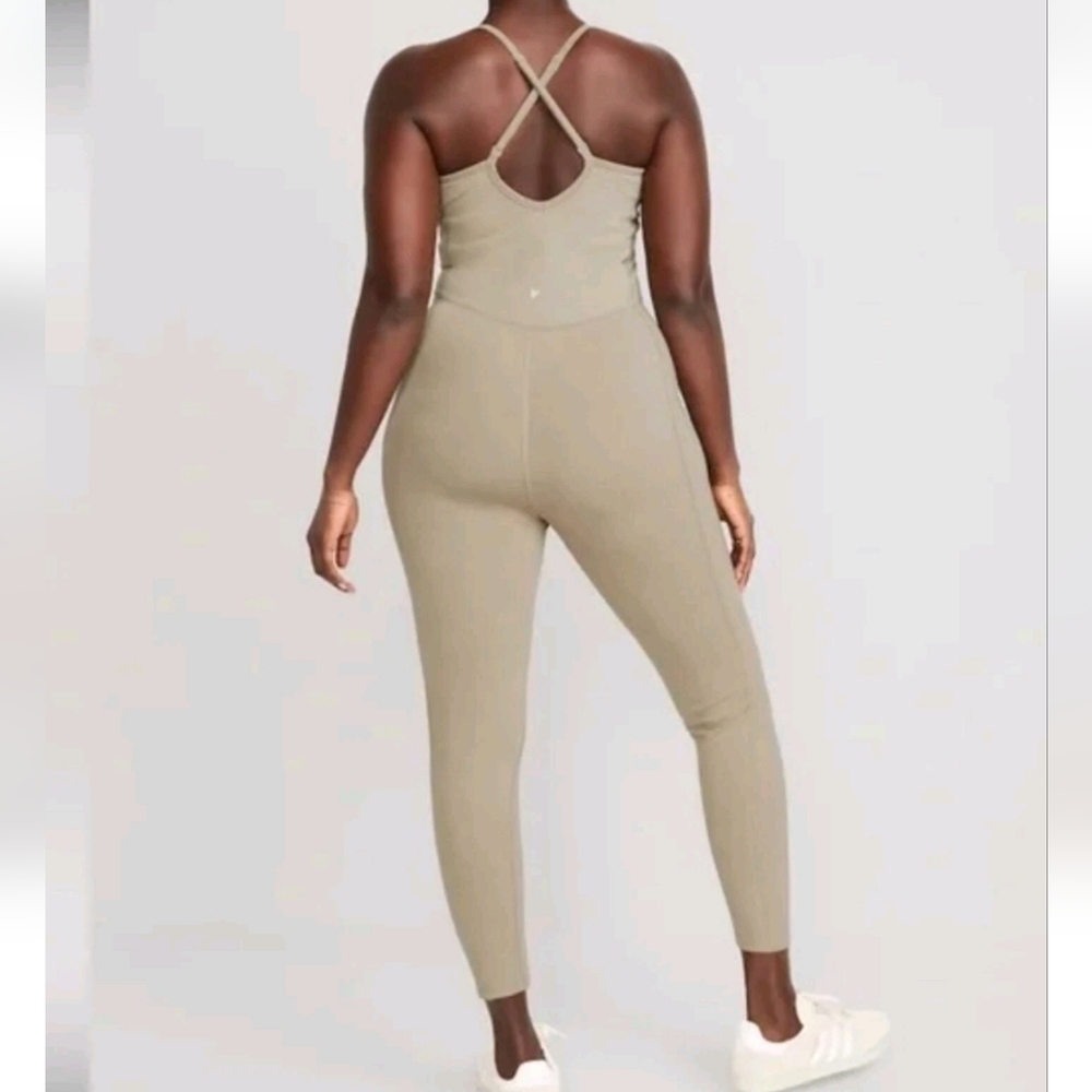 OLD NAVY Powerchill Workout Activewear Jumpsuit Tan Slight Green Womens Size L